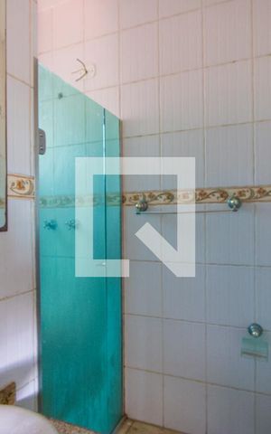 Casa à venda com 167m², 3 quartos e 3 vagas Casa à venda com 167m², 3 quartos e 3 vagasBanheiro do quarto 1