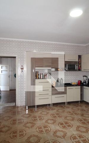 Casa à venda com 196m², 3 quartos e 4 vagasCozinha