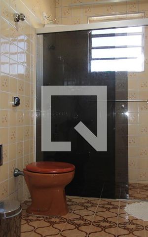 Casa à venda com 196m², 3 quartos e 4 vagasBanheiro 