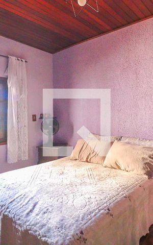 Casa à venda com 378m², 4 quartos e 2 vagas Casa à venda com 378m², 4 quartos e 2 vagasQuarto 2