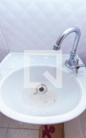 Apartamento à venda com 48m², 2 quartos e sem vaga Apartamento à venda com 48m², 2 quartos e sem vagaBanheiro