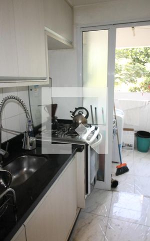 Apartamento à venda com 82m², 3 quartos e 2 vagasCozinha