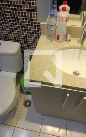 Apartamento à venda com 82m², 3 quartos e 2 vagasBanheiro da Suíte