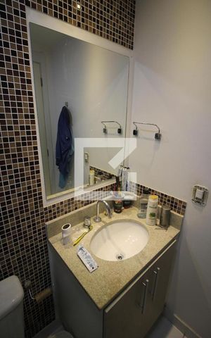 Apartamento à venda com 82m², 3 quartos e 2 vagasBanheiro 