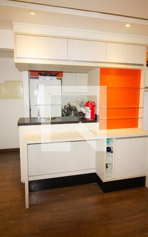 Apartamento à venda com 82m², 3 quartos e 2 vagas Apartamento à venda com 82m², 3 quartos e 2 vagasSala