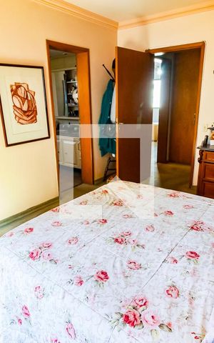 Apartamento à venda com 193m², 4 quartos e 4 vagas Apartamento à venda com 193m², 4 quartos e 4 vagasSuíte 2