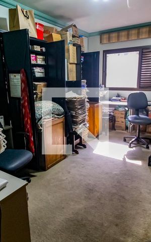 Apartamento à venda com 193m², 4 quartos e 4 vagas Apartamento à venda com 193m², 4 quartos e 4 vagasQuarto