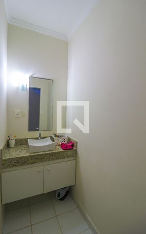 Casa à venda com 280m², 4 quartos e 3 vagasLavabo