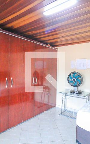 Casa à venda com 280m², 4 quartos e 3 vagasSuíte