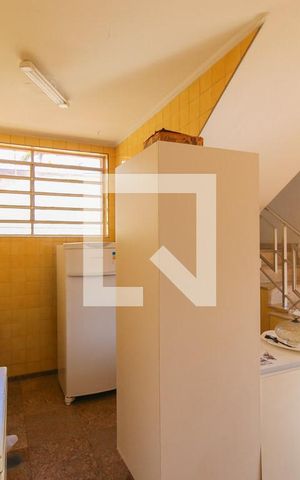 Casa para alugar com 724m², 6 quartos e 10 vagasÁrea de Serviço