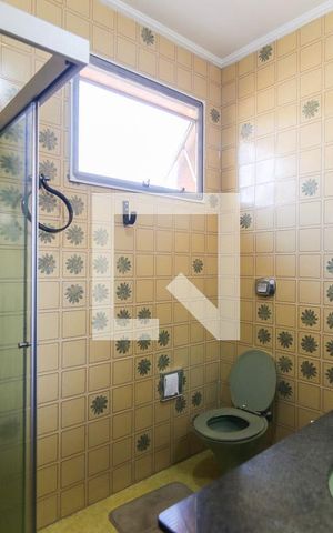 Casa para alugar com 724m², 6 quartos e 10 vagasBanheiro da Suíte 1