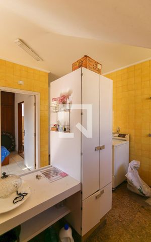 Casa para alugar com 724m², 6 quartos e 10 vagasÁrea de Serviço
