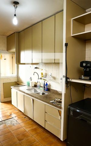 Apartamento à venda com 241m², 3 quartos e 3 vagas Apartamento à venda com 241m², 3 quartos e 3 vagasCozinha