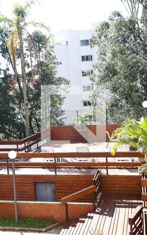 Apartamento à venda com 241m², 3 quartos e 3 vagas Apartamento à venda com 241m², 3 quartos e 3 vagasSuíte Vista