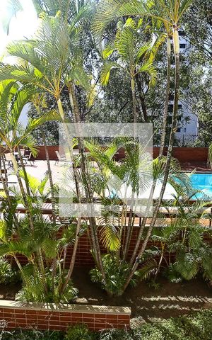 Apartamento à venda com 241m², 3 quartos e 3 vagas Apartamento à venda com 241m², 3 quartos e 3 vagasvista
