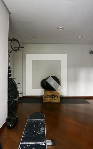 Apartamento à venda com 241m², 3 quartos e 3 vagas Apartamento à venda com 241m², 3 quartos e 3 vagasÁrea comum - Academia