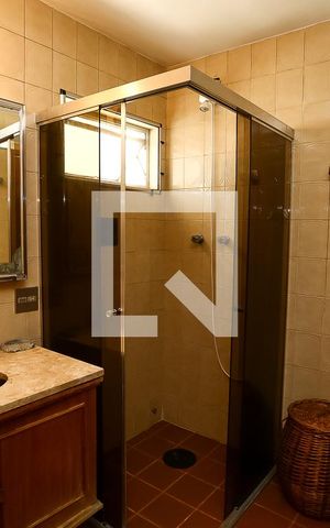 Apartamento à venda com 241m², 3 quartos e 3 vagas Apartamento à venda com 241m², 3 quartos e 3 vagasBanheiro