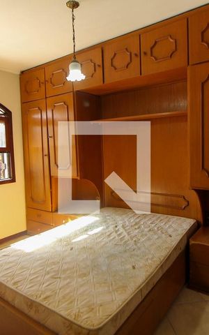 Casa à venda com 172m², 3 quartos e 3 vagas Casa à venda com 172m², 3 quartos e 3 vagasQuarto 3