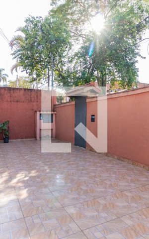 Casa à venda com 167m², 3 quartos e 3 vagas Casa à venda com 167m², 3 quartos e 3 vagasQuintal
