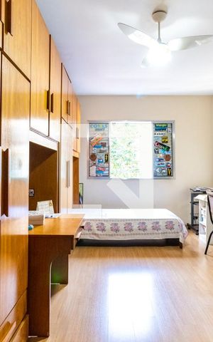 Casa à venda com 167m², 3 quartos e 3 vagas Casa à venda com 167m², 3 quartos e 3 vagasSuíte 2