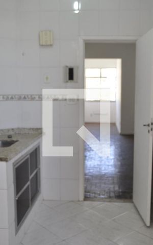 Apartamento à venda com 68m², 2 quartos e 1 vagaCozinha