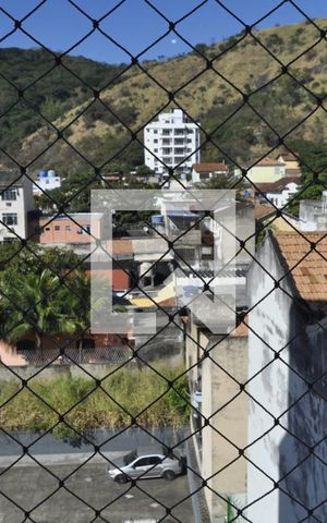 Apartamento à venda com 68m², 2 quartos e 1 vagaSala janela