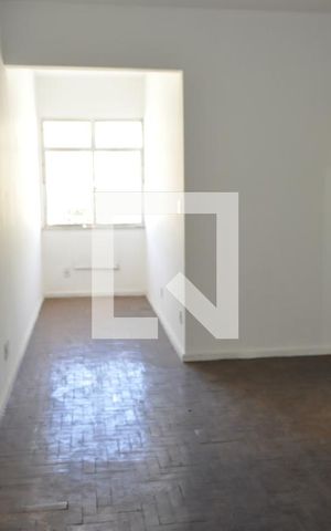 Apartamento à venda com 68m², 2 quartos e 1 vagaSala