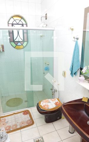 Casa à venda com 302m², 4 quartos e sem vagaBanheiro Social