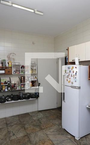 Casa à venda com 302m², 4 quartos e sem vagaCozinha