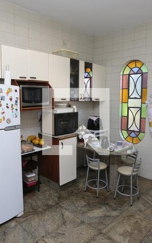 Casa à venda com 302m², 4 quartos e sem vagaCozinha