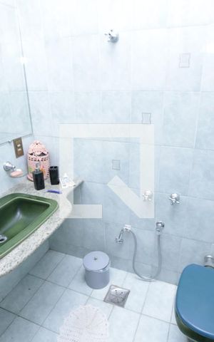 Casa à venda com 302m², 4 quartos e sem vagaBanheiro da Suíte 2