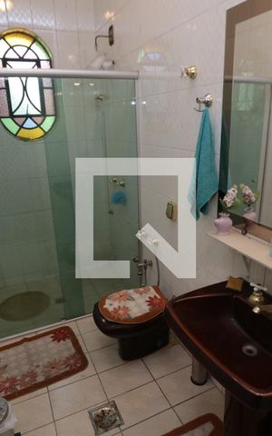 Casa à venda com 302m², 4 quartos e sem vagaBanheiro Social