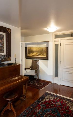 Apartamento à venda com 230m², 4 quartos e 4 vagasSala