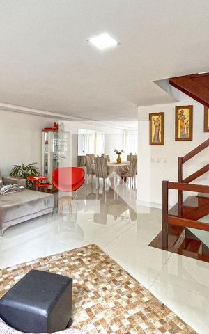 Casa à venda com 234m², 3 quartos e 2 vagasSala