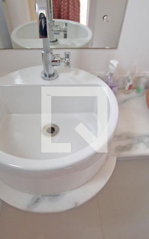 Casa à venda com 234m², 3 quartos e 2 vagasLavabo