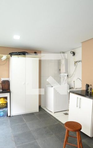 Casa à venda com 234m², 3 quartos e 2 vagasÁrea de Serviço