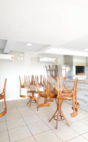Casa à venda com 234m², 3 quartos e 2 vagasÁrea comum - Salão de festas 