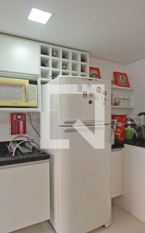Casa à venda com 234m², 3 quartos e 2 vagasCozinha