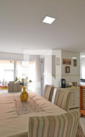 Casa à venda com 234m², 3 quartos e 2 vagasSala de Jantar