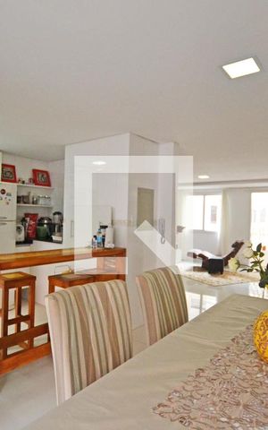 Casa à venda com 234m², 3 quartos e 2 vagasSala de Jantar