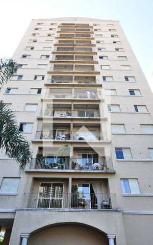 Apartamento para alugar com 74m², 3 quartos e 1 vaga Apartamento para alugar com 74m², 3 quartos e 1 vagaFachada