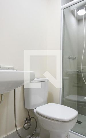 Apartamento para alugar com 74m², 3 quartos e 1 vaga Apartamento para alugar com 74m², 3 quartos e 1 vagaBanheiro