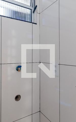 Apartamento para alugar com 32m², 2 quartos e sem vaga Apartamento para alugar com 32m², 2 quartos e sem vagaÁrea de Serviço