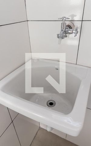 Apartamento para alugar com 32m², 2 quartos e sem vaga Apartamento para alugar com 32m², 2 quartos e sem vagaÁrea de Serviço