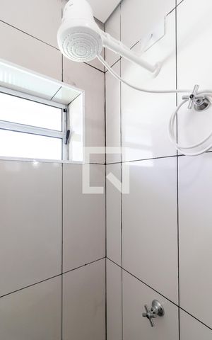 Apartamento para alugar com 32m², 2 quartos e sem vaga Apartamento para alugar com 32m², 2 quartos e sem vagaBanheiro