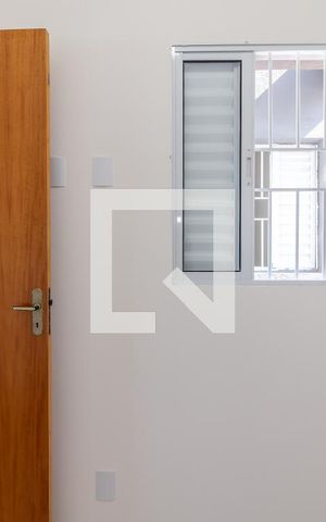 Apartamento para alugar com 32m², 2 quartos e sem vaga Apartamento para alugar com 32m², 2 quartos e sem vagaQuarto 1