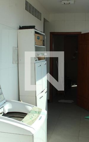 Casa à venda com 150m², 2 quartos e 1 vagaÁrea de serviço