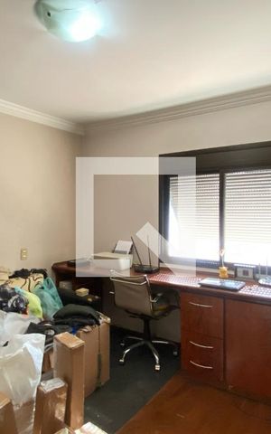 Apartamento à venda com 198m², 3 quartos e 2 vagasQuarto 1 
