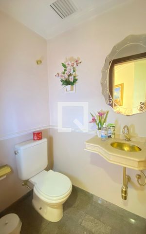 Apartamento à venda com 198m², 3 quartos e 2 vagasLavabo 