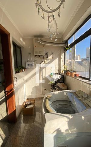 Apartamento à venda com 198m², 3 quartos e 2 vagasÁrea de Serviço